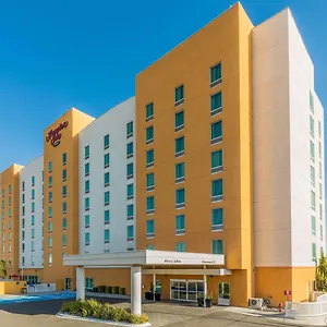 Hampton By Hilton Tecnologico Hotel Querétaro