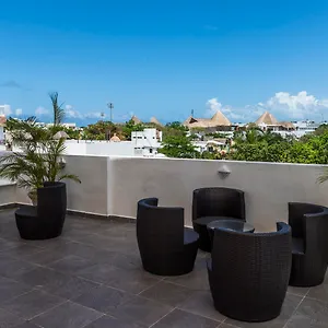 suite-24.allrivieramayahotels.com/